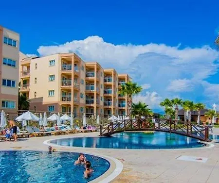 Kuşadası Golf Resort-the Oaks Self Catering Daire